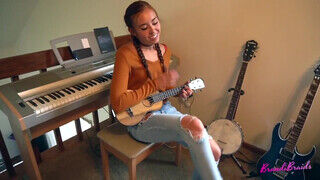 Tini zenész fiatal kishölgy kezelésbe veszi a cerkát - Szexbalvany