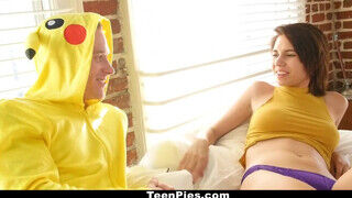 Pikachu rajongók előnyben !! - Szexbalvany