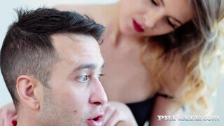 Rihannon Ryder a izgató világos szőke tinédzser picsa a szeretőjével kamatyol - Szexbalvany