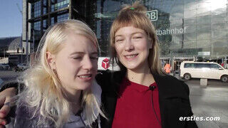 Tini perverz lesbi német tinédzser lányok a vonaton szopkodják ki egymást - Szexbalvany