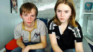 Tinédzser amatőr 18 éves fiatal pár a webkamerába kufirconlak - Szexbalvany