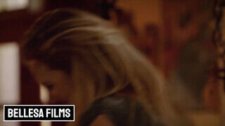 A szőrös punás tini tinédzser bige Kristen Scott gyöngéd szeretkezése a pasijával. - Szexbalvany