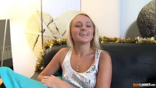 Tini Orosz tinédzser fiatalsszonyt dupla pali kúr meg fenék nyílásba - Szexbalvany