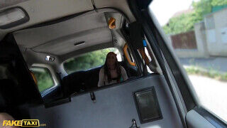 Linda Del Sol a brazil hippi szuka kúrni akart a taxissal - Szexbalvany
