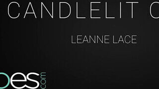 Leanne Lace a csábító kicsike cickós nőci kényezteti magát fürdés után - Szexbalvany