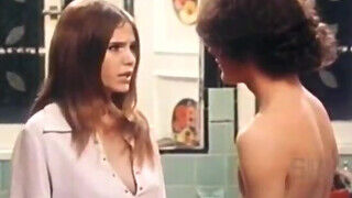 The All-American Girl (1973) - Retro vhs pornvideo szexy tini puncikkal - Szexbalvany