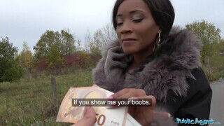 Kiki Minaj a brit tini szuka pénzért kufircol bárkivel