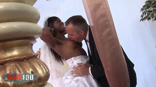Jasmine Webb a fekete menyasszony szűk feneke megkefélve - Szexbalvany