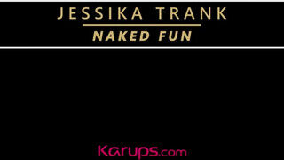 Jessika Trank teljesen beindult amikor elkezdte simogatni a punciját - Szexbalvany