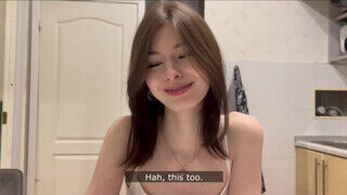 Cutie Kim a cuki 18 éves barinő házi szex videója ahol a pasijával közösül - Szexbalvany