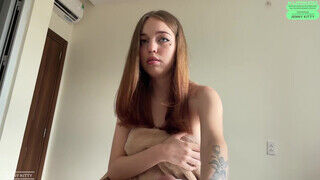 Jenny Kitty a 18 éves orosz lány ébredés után megkefélve - Szexbalvany